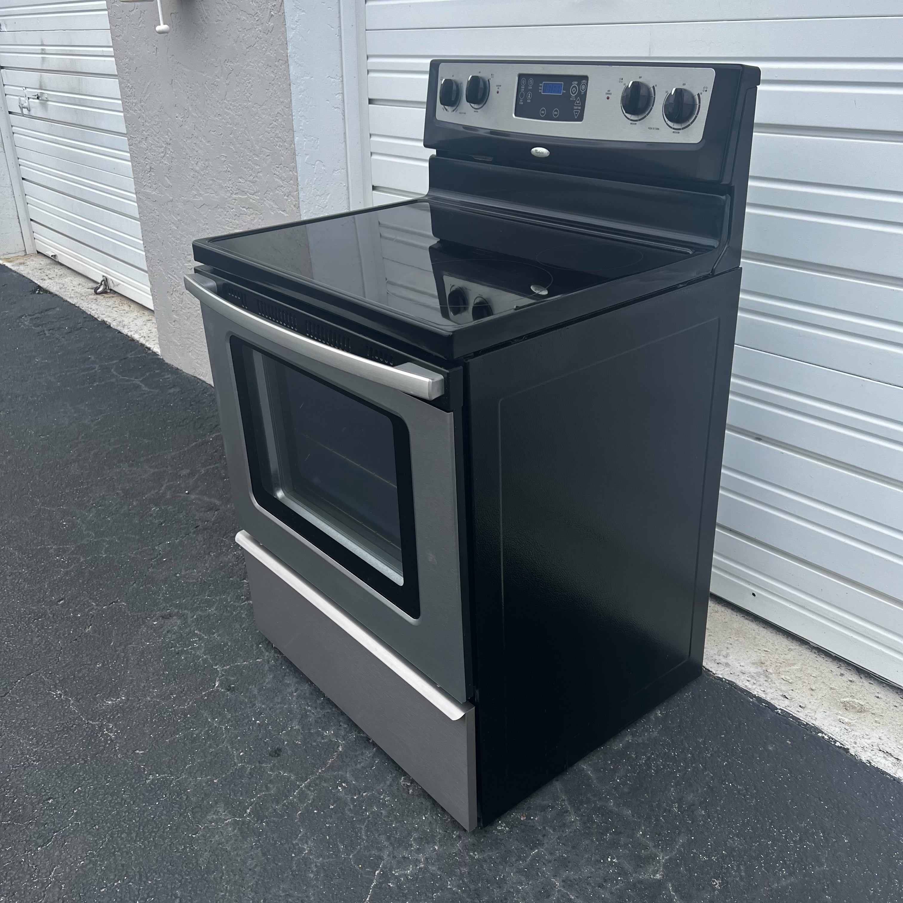 Whirlpool Stainless Steel Electric Stove Whirlpool Stainless Steel Electric Stove